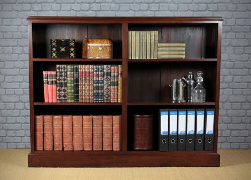 Edwardian Walnut Open Bookshelves C.1910.