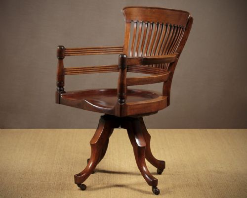 Fine Edwardian Walnut Revolving Desk Chair C.1905.