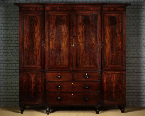 Large William IV Wardrobe & Press C.1830.