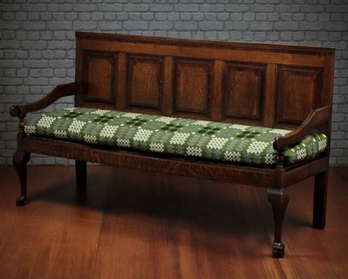 Early 19th.c. Tavern Settle C.1810.