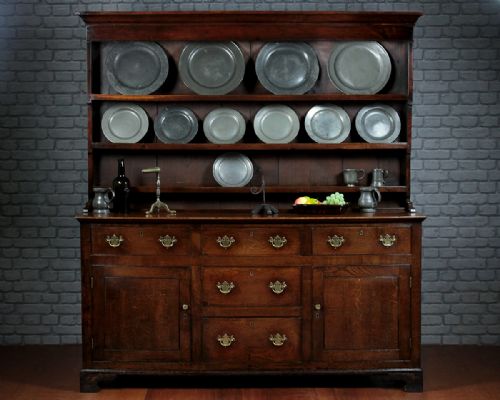 Early 19th.c. North Wales Dresser C.1800.