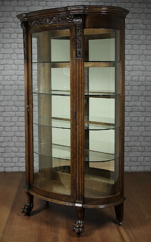 French Oak Shop Display Cabinet or Vitrine C.1910.
