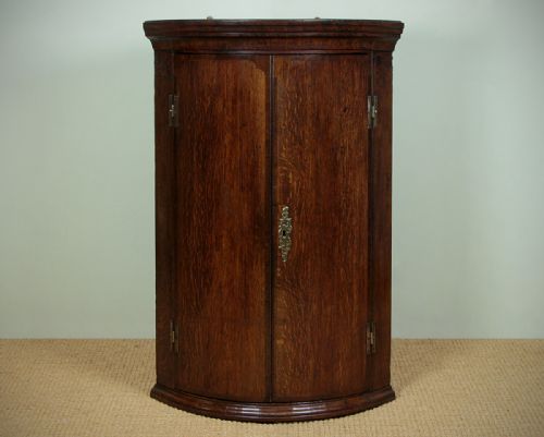 Early 19th.c. Corner Cupboard C.1820.