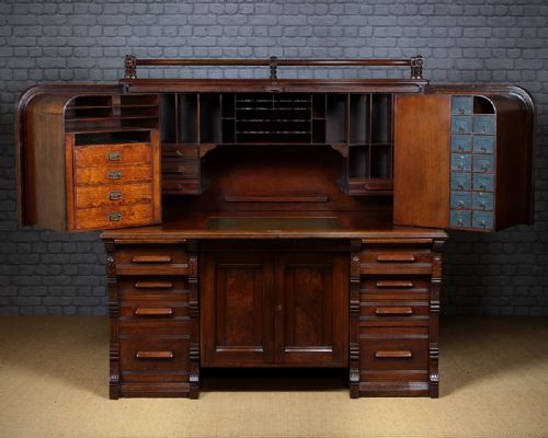 fig 1. Indianapolis Cabinet Company Roll Top Desk c.1890.
