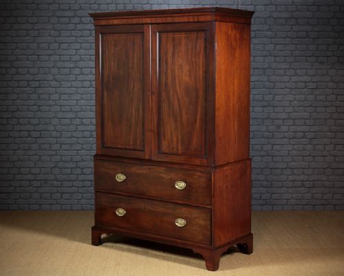 Georgian Mahogany Press Cupboard C.1800.