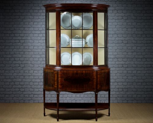 Edwardian Mahogany Bow Fronted Display Cabinet C.1905.