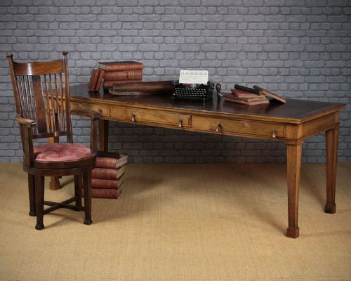 Edwardian Walnut Library Table C.1910.