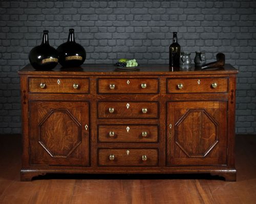 Early 19th.c. Welsh Oak Dresser Base C.1830.