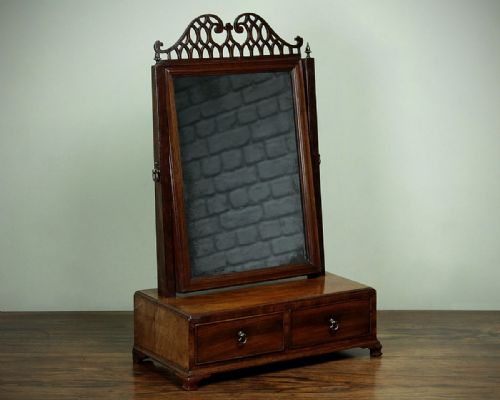 Georgian Mahogany Dressing Table Mirror with Drawers C.1800.