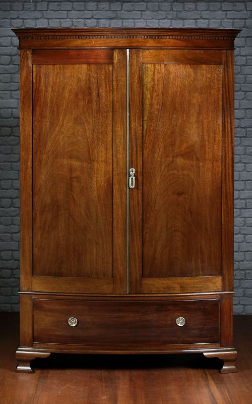 Edwardian Mahogany Bow Front Wardrobe C.1910.