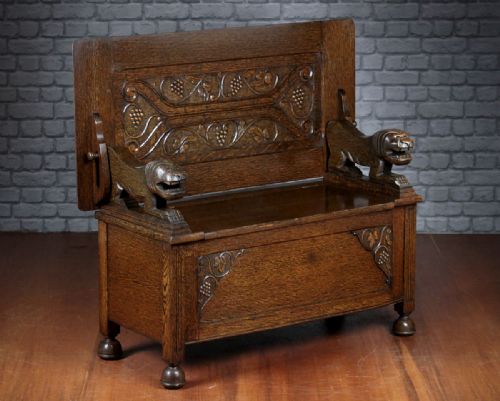 Oak Monk’s Bench or Hall Seat C.1910.