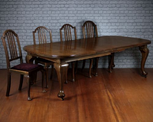 Extending Oak Dining Table C.1895.