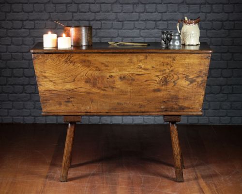 Early 19th.c. Elm Dough Bin C.1820.