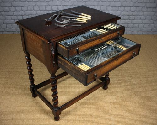 12 Place Canteen of Cutlery C.1929.