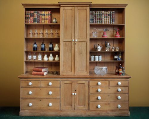 19th.c. Pine Housekeeper’s Cupboard Dresser C.1887.