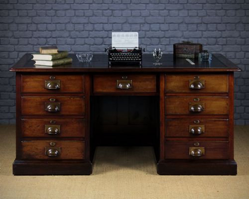 Large Edwardian Mahogany Pedestal Desk C.1910.