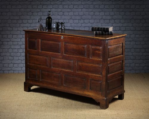 18th.c. Welsh Oak Coffer C.1740.