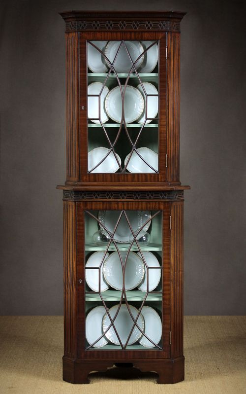 Edwardian Mahogany Corner Cabinet C.1910.