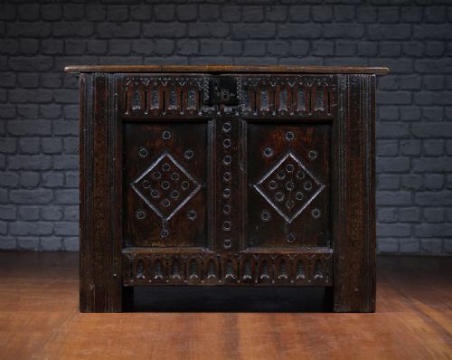 Small Oak Coffer C.1720.