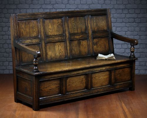 18th.c. Style Oak Box Settle C.1905.