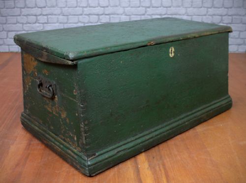 19th.c. Seaman’s Chest with Original Painted Decoration & Provenance.
