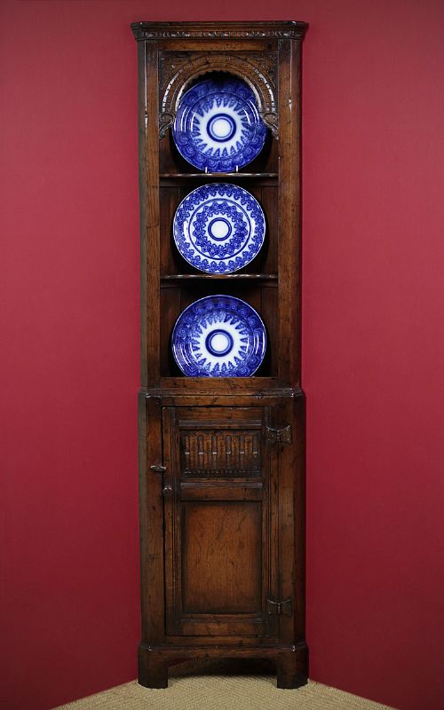 Carved Oak Corner Niche C.1930.