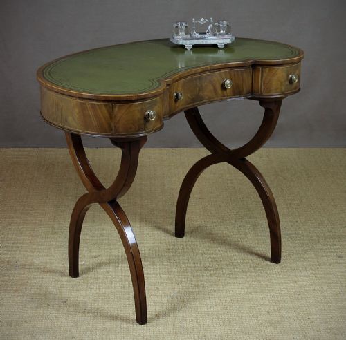 Kidney Shaped Writing Desk C.1920.