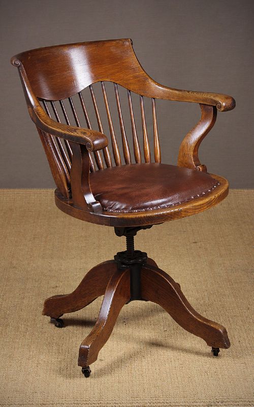 Early 20th.c. Oak Desk Chair C.1920.