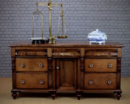 Mid 19th.c. Mahogany Sideboard Dresser C.1850.