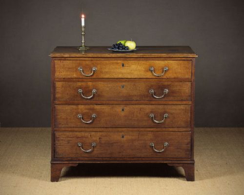 Georgian Oak Chest of Drawers C.1800.