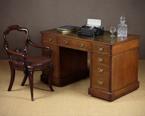 Edwardian Oak Pedestal Desk C.1910.
