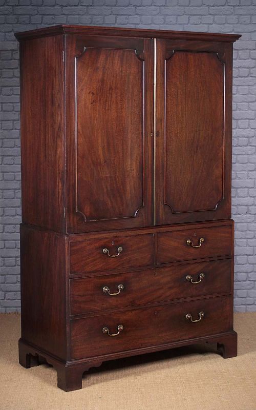 Georgian Mahogany Press Cupboard C.1810.