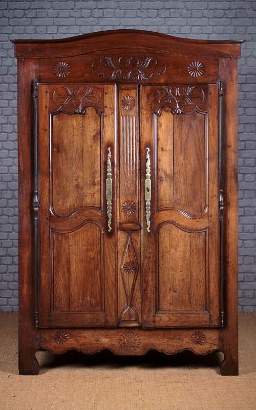18th.c. French Oak Armoire or Wardrobe C.1790.