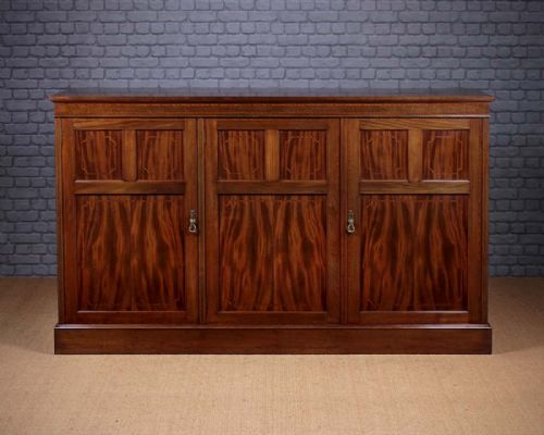 Edwardian Mahogany Linen Cupboard C.1910.