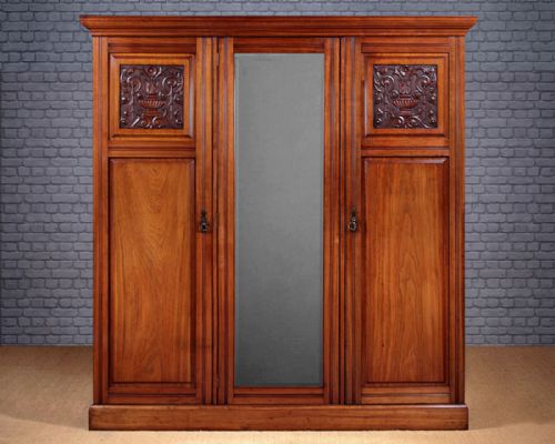 Edwardian Walnut Wardrobe C.1905
