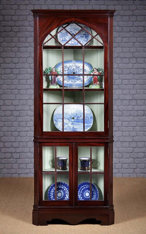 Mid 19th.c. Floor Standing Mahogany Corner Cabinet C.1860.