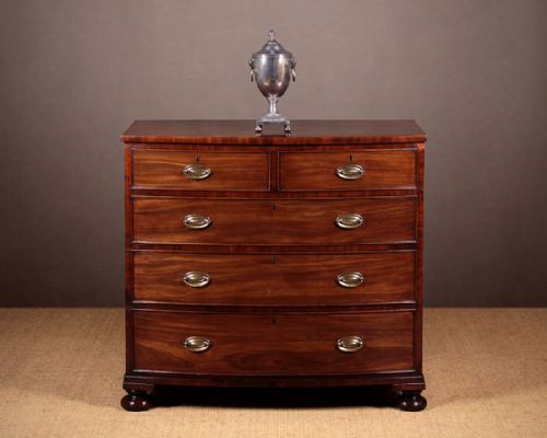 Early 19th.c. Mahogany Bow Front Chest of Drawers C.1820