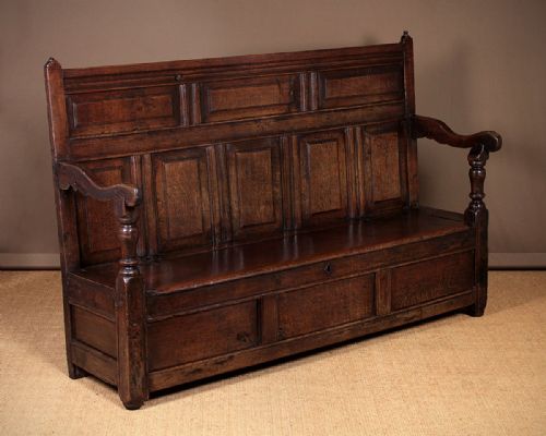 18th.c. Oak Box Settle C.1760.