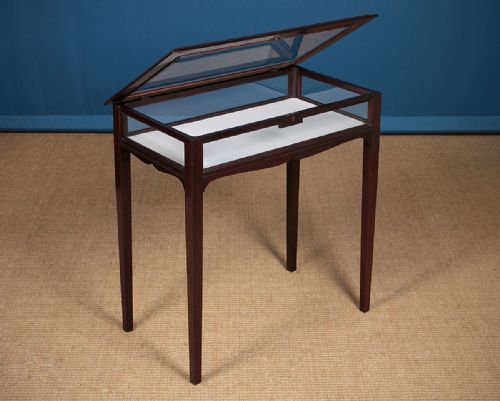Edwardian Mahogany Bijouterie Display Table C.1910