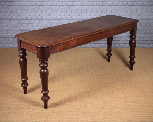 Mid 19th.c. Mahogany Table C.1860