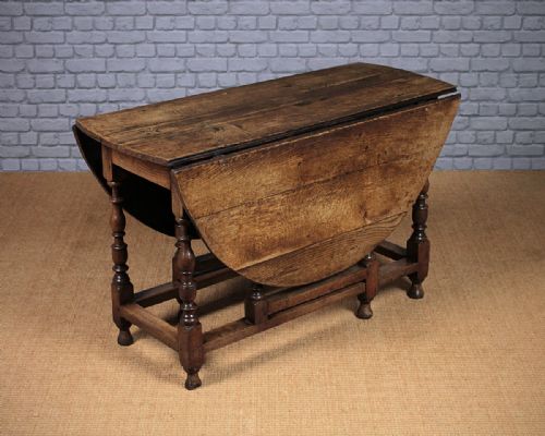 18th.c. Oak Gateleg Supper Table C.1760.