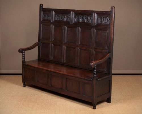 Late 19th.c. Oak Box Settle with 17th.c. Timbers.