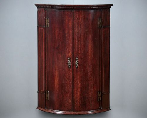 Georgian Oak Corner Cupboard C.1790.
