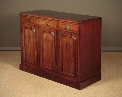 Late 19th.c. Mahogany Chiffonier Side Cabinet C.1880.