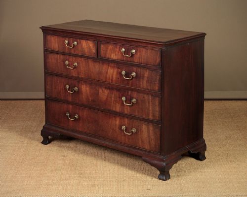 Georgian Mahogany Chest of Drawers C.1800.