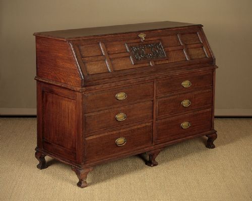 Large Edwardian Oak Bureau C.1910.