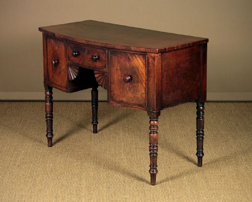 Small Georgian Mahogany Sideboard C.1810.