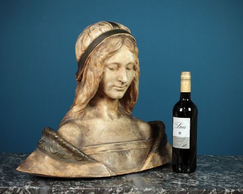 fig 1. Plaster Bust of a Renaissance Lady by Leon Noel Delagrange c.1900.