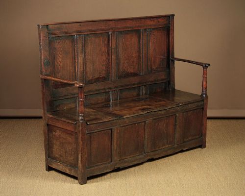 18th.c. Welsh Oak Box Settle C.1760.