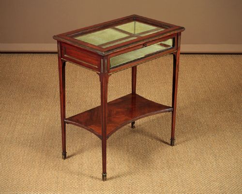 Bijouterie Display Top Table C.1905.